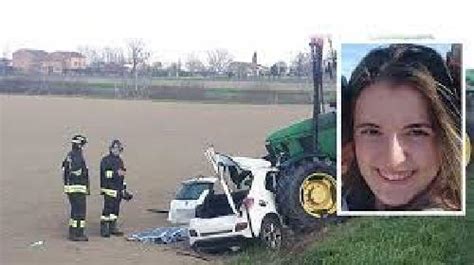 incidente pegognaga|Incidente choc, giovane mamma muore nellauto。